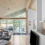 Сasa de vacaciones In Vaeggerlose With Sauna *