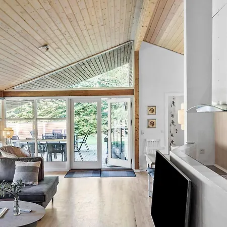 Holiday home In Vaeggerlose With Sauna *