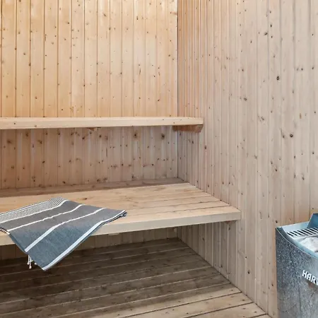Holiday home In Vaeggerlose With Sauna *