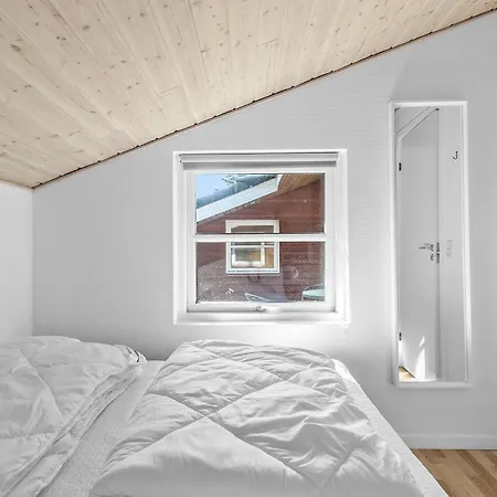 Сasa de vacaciones In Vaeggerlose With Sauna *