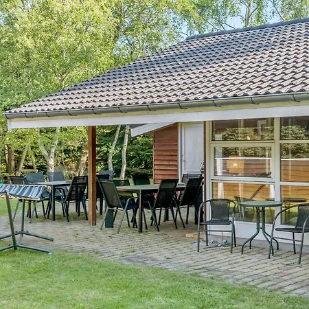 Holiday home In Vaeggerlose With Sauna *