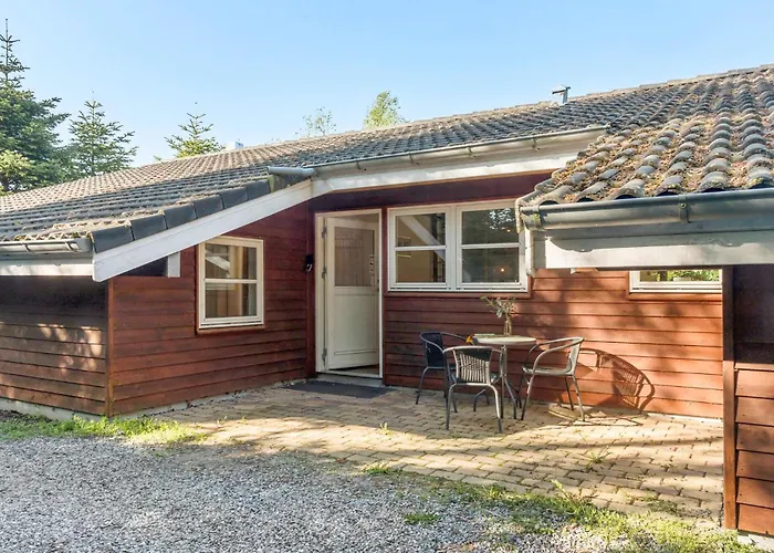 Сasa de vacaciones In Vaeggerlose With Sauna *