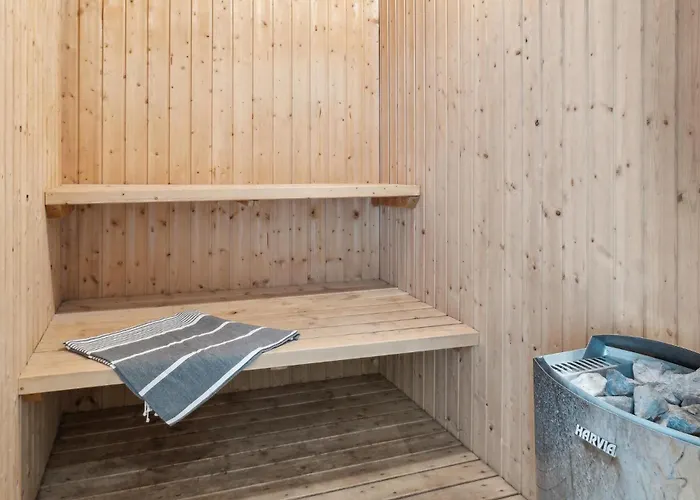 Сasa de vacaciones In Vaeggerlose With Sauna *